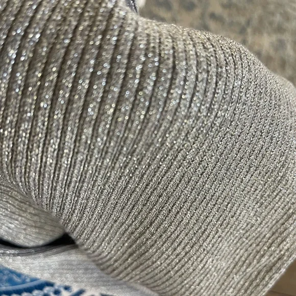 New with tag H&M Light silver Gray Rib Knit Skirt size XS - Picture 3 of 6